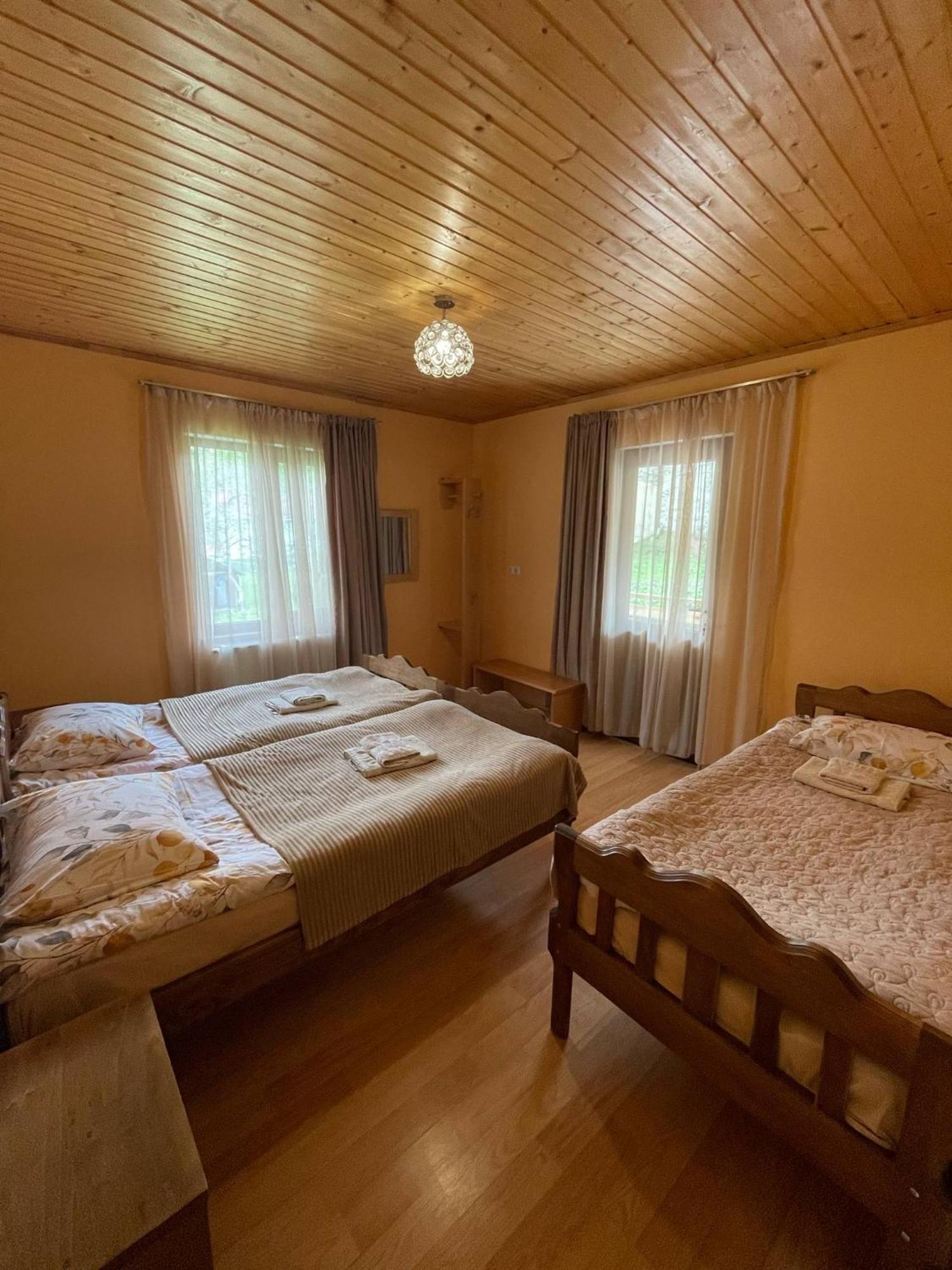 Guest House Victor Zhabeshi Extérieur photo